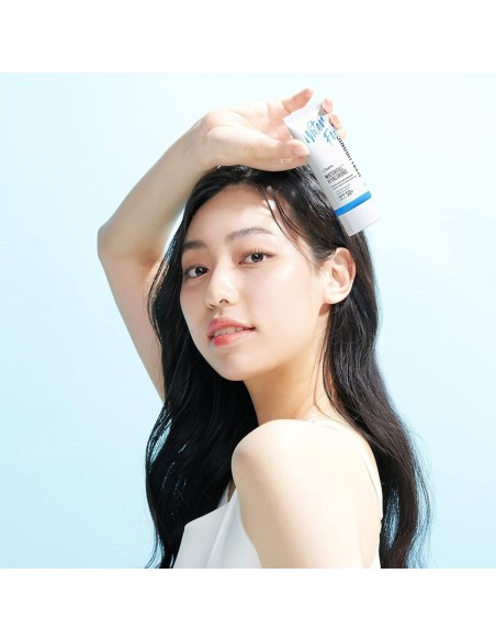 Jumiso Waterfull Hyaluronic SPF50+ PA++++ 50ml Jumiso Waterfull Hyaluronic SPF50+ PA++++ 50ml
